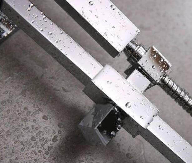 Colonna Doccia Termostatica Con Soffione e Asta Saliscendi