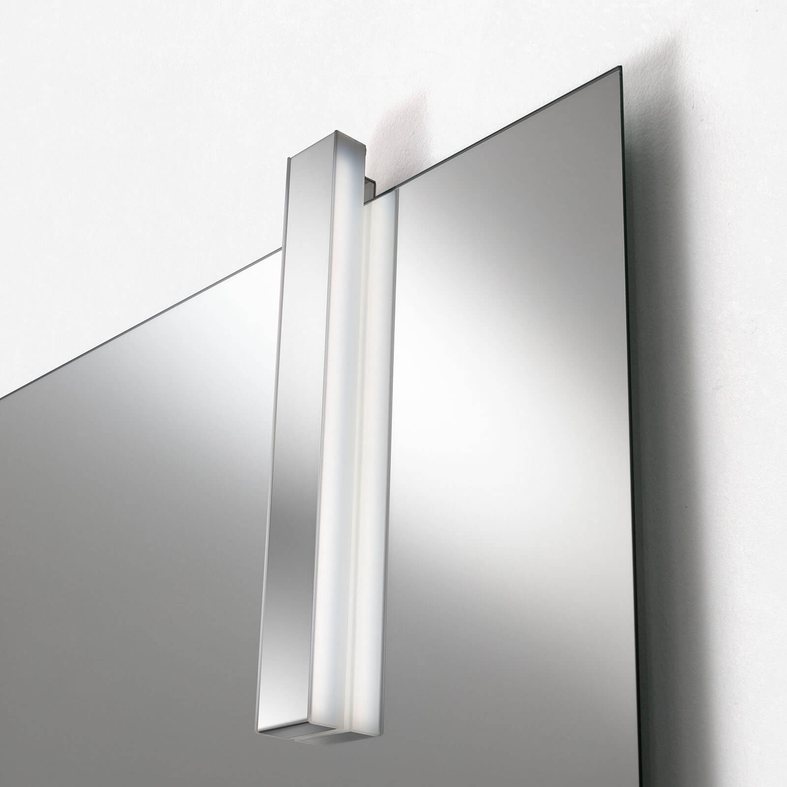 Composizione Bagno 120cm Con Doppio Lavabo, Base Con Cassetto E Specchio Con Lampada